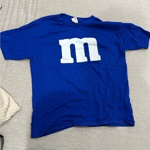 M&M tshirt in blue (excellent condition)